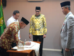 Gubernur Riau Abdul Wahid Lantik M Job Kurniawan sebagai Pj Sekda Provinsi Riau