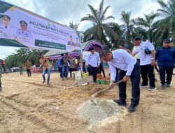 Letakkan Batu Pertama SMAN3 Kemuning, Gubri Wahid: Ini Simbol Harapan Lahirnya Generasi Berpendidikan