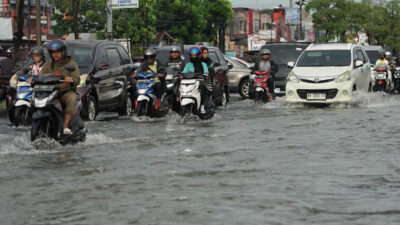 Darurat Banjir, Warga Minta Wako Pekanbaru Jangan Lamban