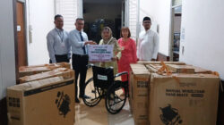 BRK Syariah Bagansiapiapi Serahkan Bantuan Kursi Roda untuk RSUD dr. RM. Pratomo