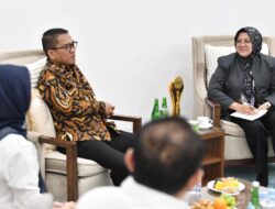 Rangkul Lawan Politik, Bupati Siak: Kami Sudah Move On