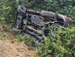 Mobil Fortuner Terbalik Saat Dikejar Polisi, Dua Terduga Pengedar Sabu Ditangkap di Rohil