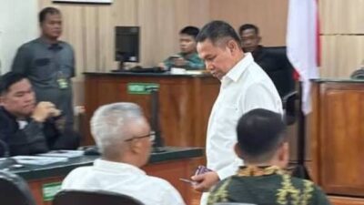 ‎Jalani Sidang Perdana, Gubernur Riau Nonaktif Abdul Wahid Didakwa Peras Pejabat PUPR Rp3,55 Miliar