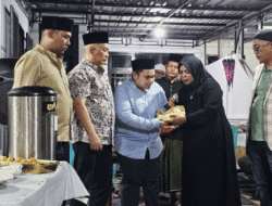 PWI Pusat Serahkan Uang Duka kepada Keluarga Almarhum Zulmansyah Sekedang