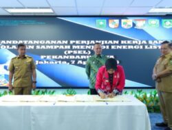 Disaksikan Menteri LH, Bupati Siak Teken MoU PSEL Mengubah Sampah jadi Listrik