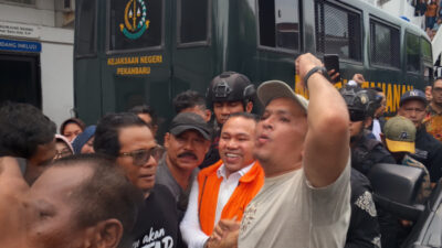 JPU Tuntut Abdul Wahid 8,5 Tahun Penjara, Terdakwa Sebut Dakwaan Dibangun dengan “Cocoklogi”